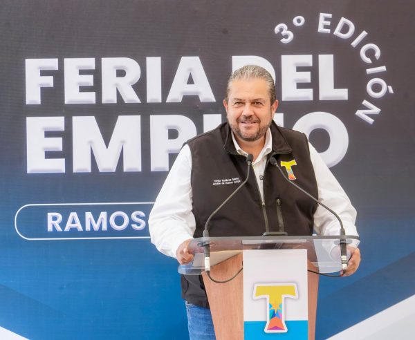 Ofrecen en Ramos Arizpe más de 2 mil 500 vacantes en feria del empleo